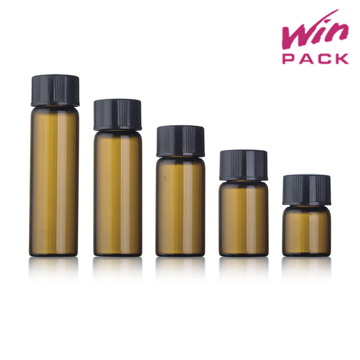 As garrafas escuras para óleos essenciais, garrafas de óleo vazias